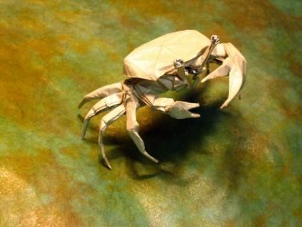 Origami fiddler crab by Brian Chan
